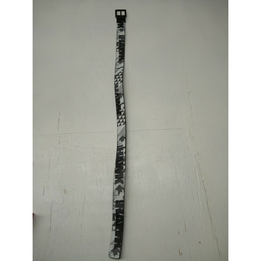 TONY HAWK Leather Reversible Belt Black/Black and White Spell out Size 26"-28"